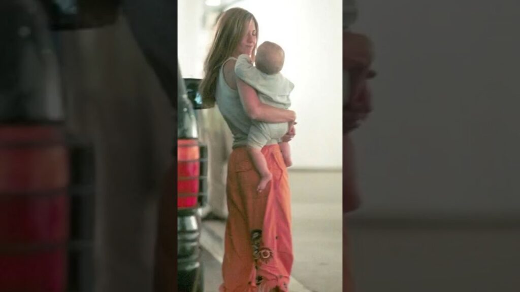 Jennifer Aniston Reveals Her 20 Year Battle to Have Kids Jennifer Aniston Reveals Her 20 Year Battle to Have Kids