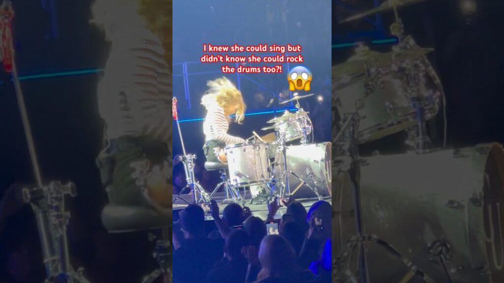 Queen of Country Carrie Underwood ROCKS OUT and then SIIINGS | CheapSeatsClub #Shorts #Music