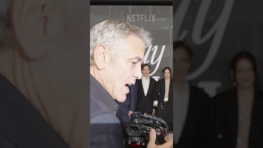 #GeorgeClooney stepped behind the camera this time 📸