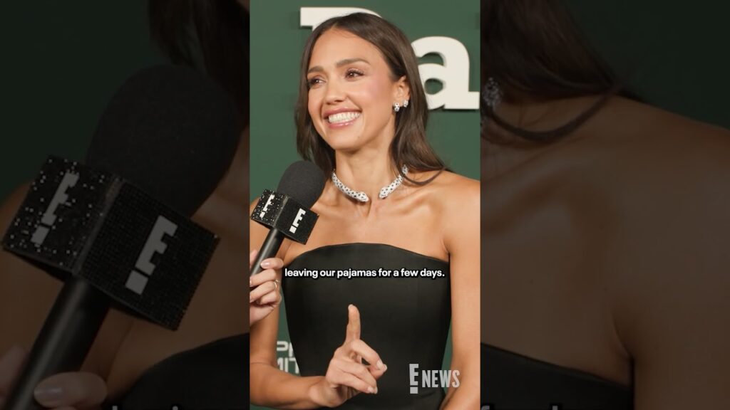 We're headed to Jessica Alba's for the #holiday season to try her jalapeño turkey