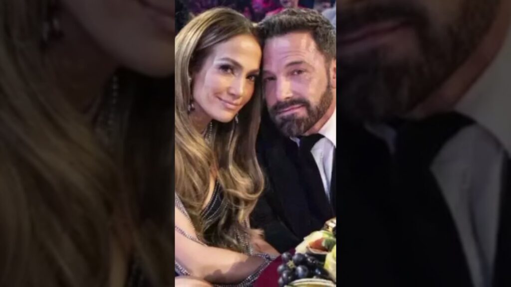Ben Affleck Caught Between J.Lo & Jennifer Garner’s Holiday Plans | #shorts #benaffleck Ben Affleck Caught Between J.Lo & Jennifer Garner’s Holiday Plans | #shorts #benaffleck