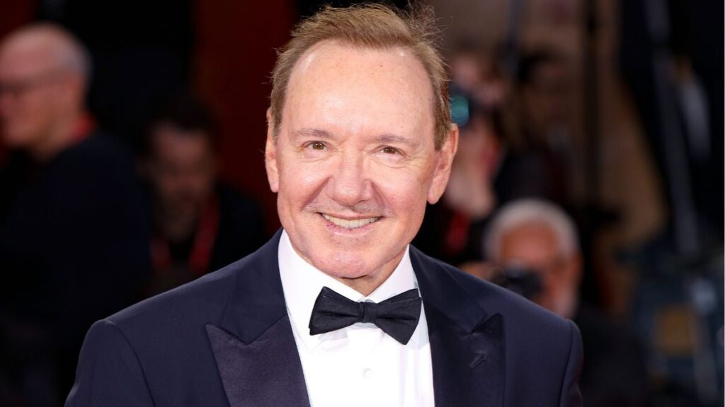 Kevin Spacey Says He’s Homeless Living in Hotels and Airbnbs Kevin Spacey Says He's Homeless Living in Hotels and Airbnbs