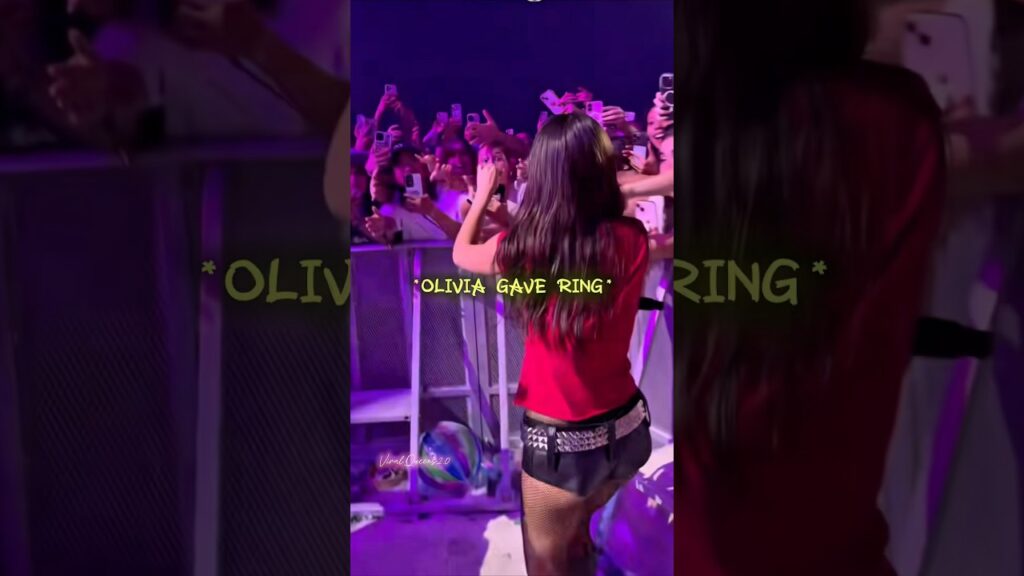 Olivia Rodrigo Just Gave Fans the Most Emotional Surprise Ever 😭💍#oliviarodrigo #shorts Olivia Rodrigo Just Gave Fans the Most Emotional Surprise Ever 😭💍#oliviarodrigo #shorts