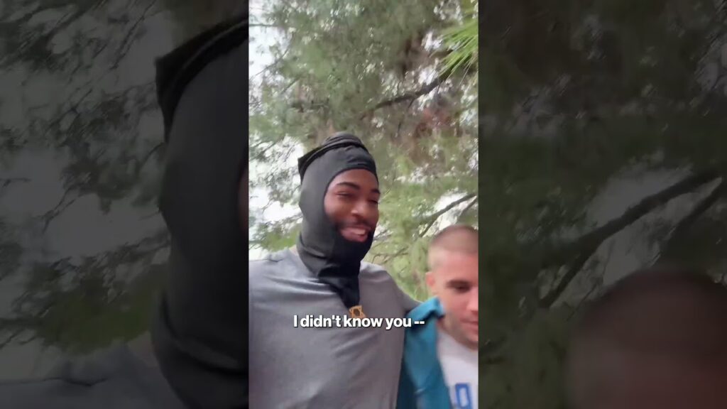 ‘Are You Justin Bieber?’ Stranded Aspiring Artist Stunned When Pop Star Stops to Help