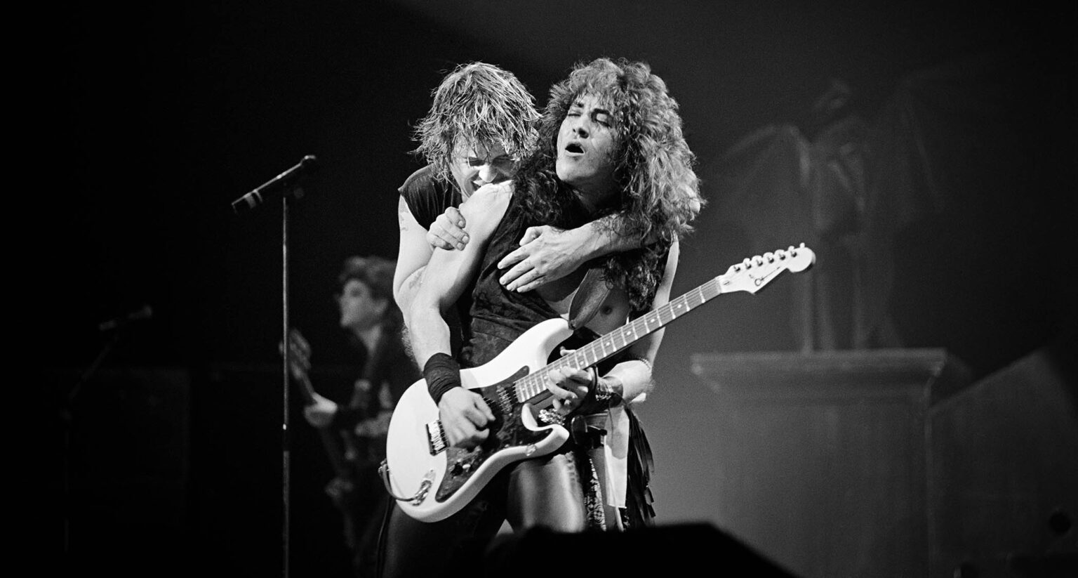 Jake E. Lee Recalls How Messing Up Audition Helped Him Join Ozzy's Band and Ozzy Firing George Lynch: 'He's Got It. You Don't. You're Fired' - Ultimate Guitar