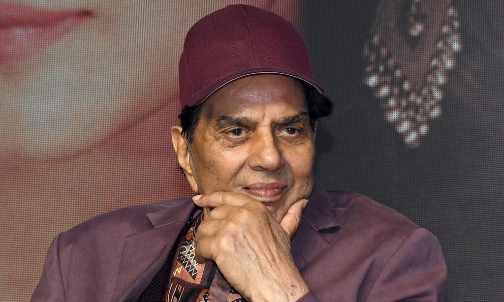 RIP Dharmendra, Celebs and Fans Pour in Condolences