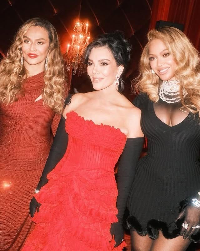 More pictures of Kris Jenner’s 70th birthday party with Beyoncé and Tina Knowles, Harry and Meghan, Mark Zuckerberg, Bill Gates, Justin Bieber and her daughters
