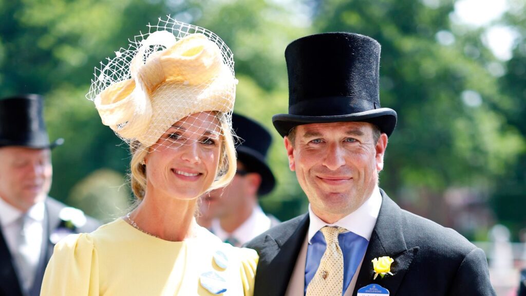 How Peter Phillips went from Queen Elizabeth II’s ‘favourite’ grandson to the royal family’s most eligible bachelor – and is now engaged to Harriet Sperling How Peter Phillips went from Queen Elizabeth II's ‘favourite’ grandson to the royal family's most eligible bachelor – and is now engaged to Harriet Sperling