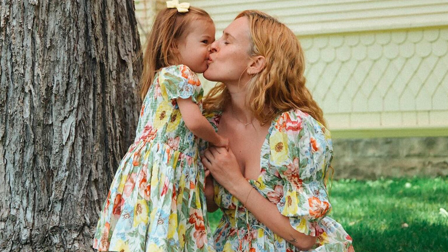 Rumer Willis Cries While Opening Up About 'Hard' Life as a Single Mom