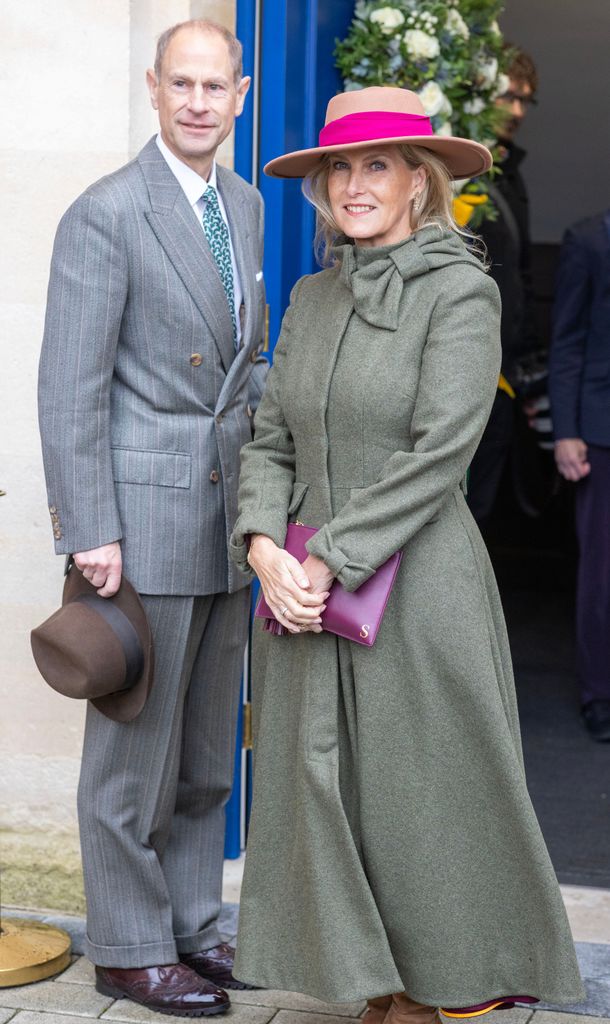 The pair were all smiles as they attended Newbury Racecourse