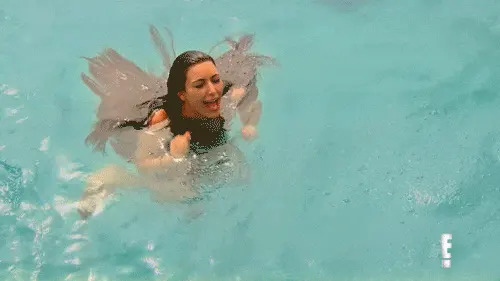 Kim Loses Her Diamond Earring