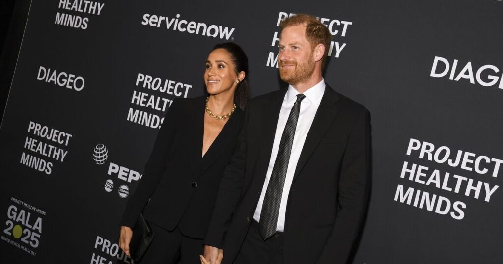 Harry and Meghan try to overshadow Royal Family on Remembrance Sunday - Royals - News