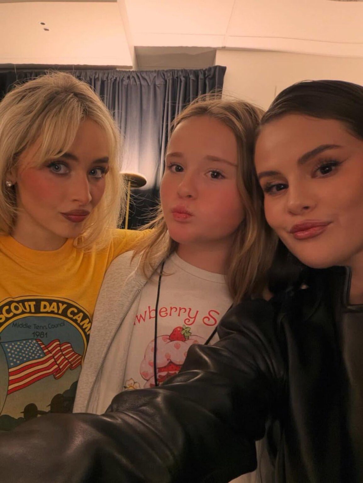 Sabrina Carpenter, Selena Gomez and her sister Gracie in new selfie