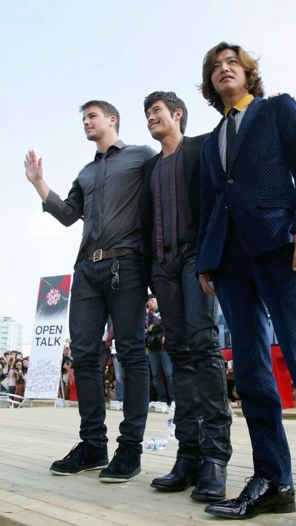 Josh Hartnett, Lee Byung hun and Takuya Kimura for promotion of I come with the rain at Busan Film Festival 2009