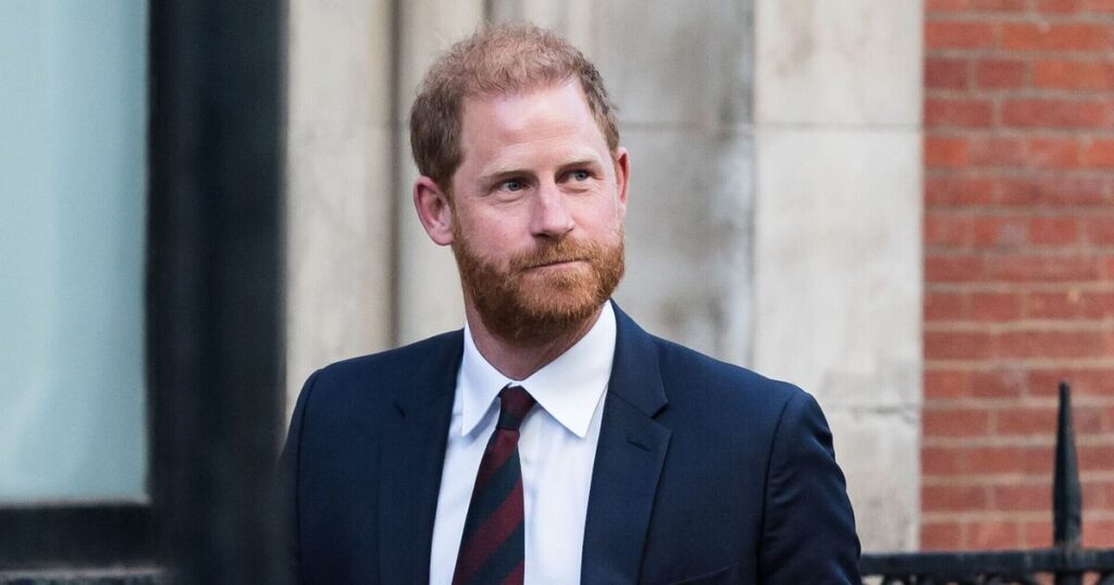 Prince Harry's at war with the Palace again - timing couldn't be worse | Royal | News