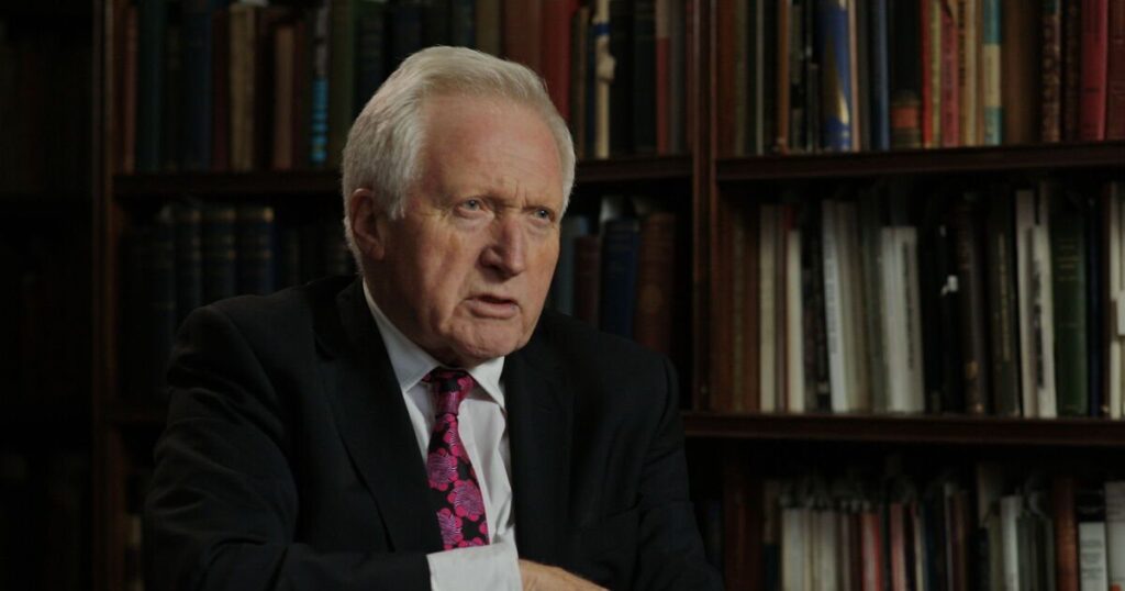 David Dimbleby rages at the 'absurd' Royal Family for not paying tax | Royal | News