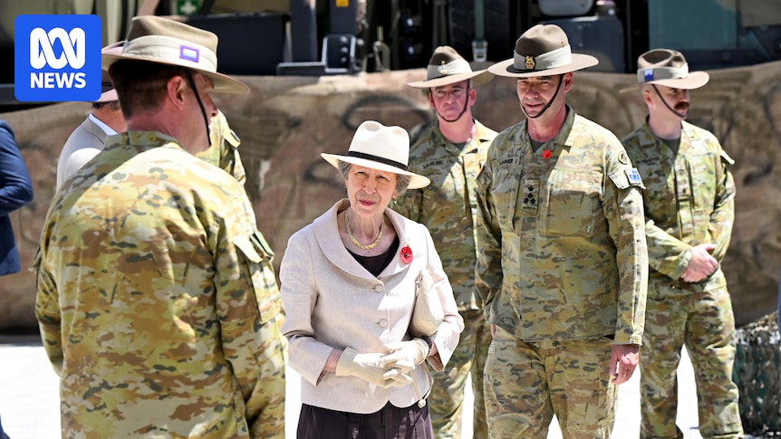 Princess Anne visits Gallipoli Barracks in Brisbane on Remembrance Day as Australian tour ends Princess Anne visits Gallipoli Barracks in Brisbane on Remembrance Day as Australian tour ends