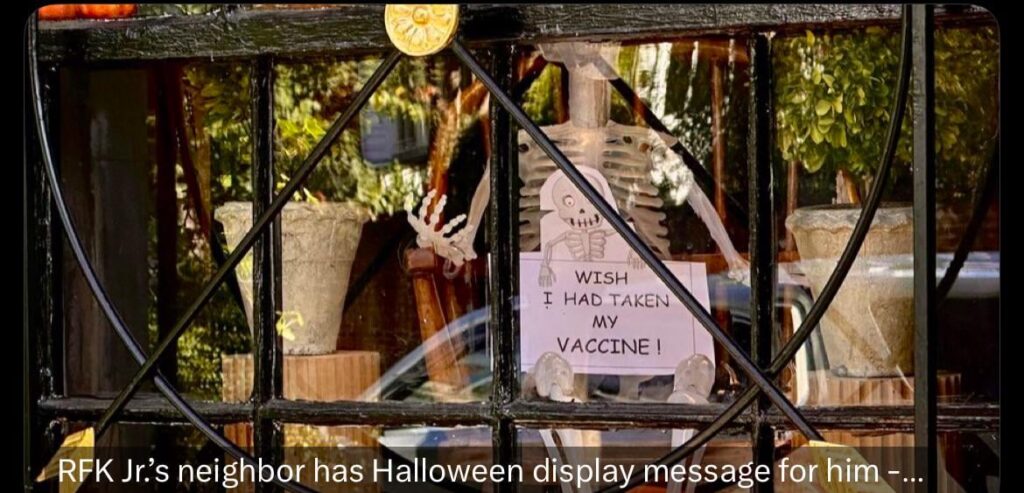 RFK Jr’s Neighbors Troll Him With Message on Front Lawn