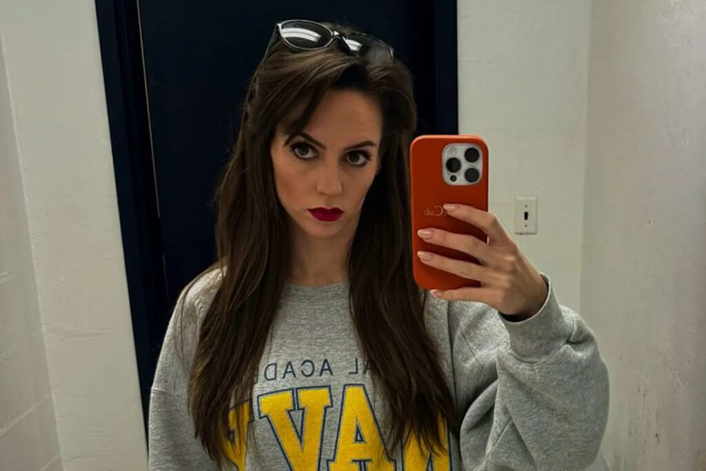 Jordon Hudson Channels Herself for 2025 Halloween Costume — Poking Fun at Viral Interview Moment with Boyfriend Bill Belichick