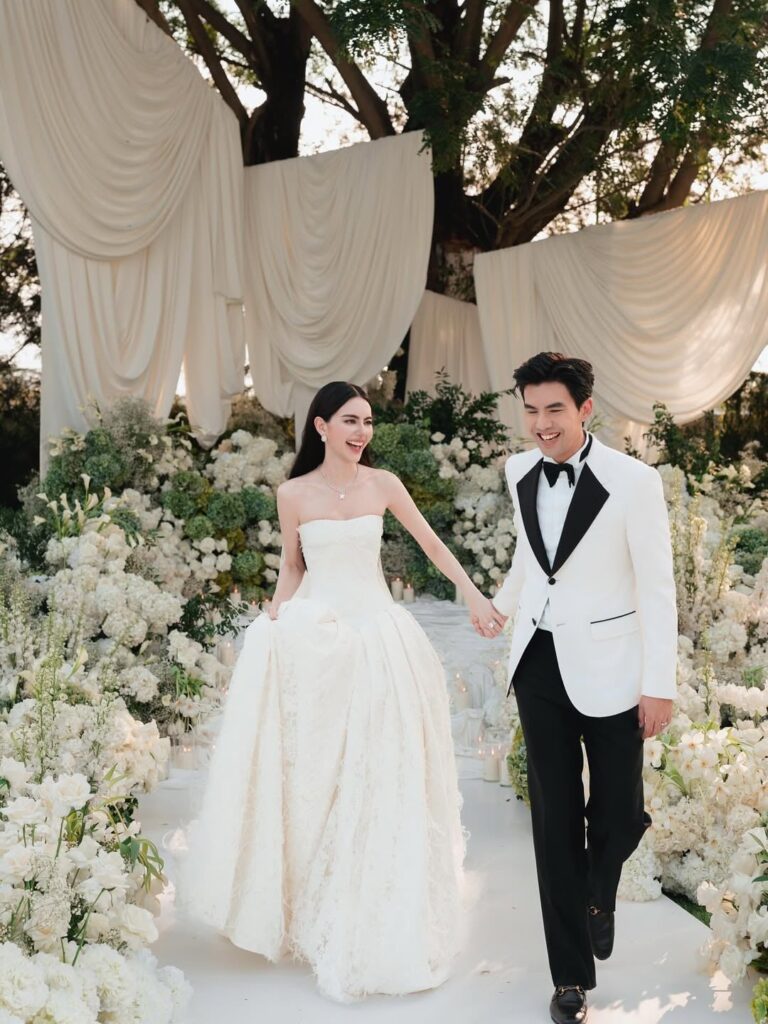 Thai actress, Davika Hoorne, and her 5 wedding gowns.