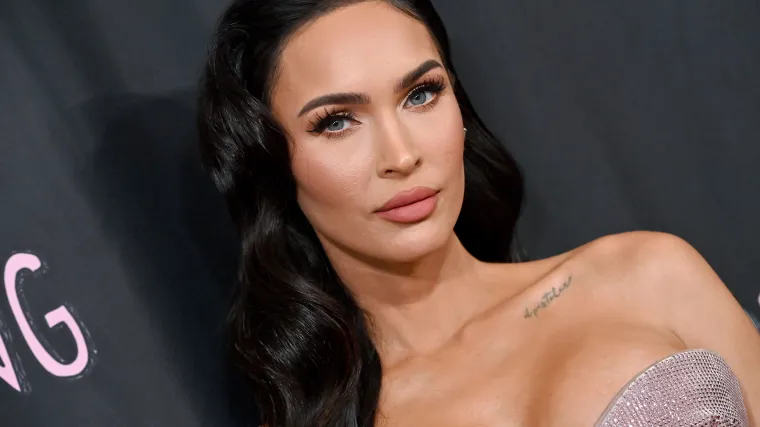Megan Fox is ‘jaw-dropping’ island babe in ‘bold’ SI Swim bikini pic Megan Fox is ‘jaw-dropping’ island babe in ‘bold’ SI Swim bikini pic image