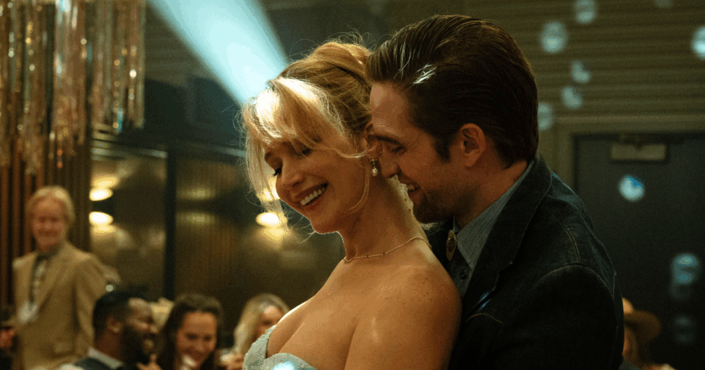 Jennifer Lawrence talks filming sex scene with Robert Pattinson Jennifer Lawrence talks filming sex scene with Robert Pattinson