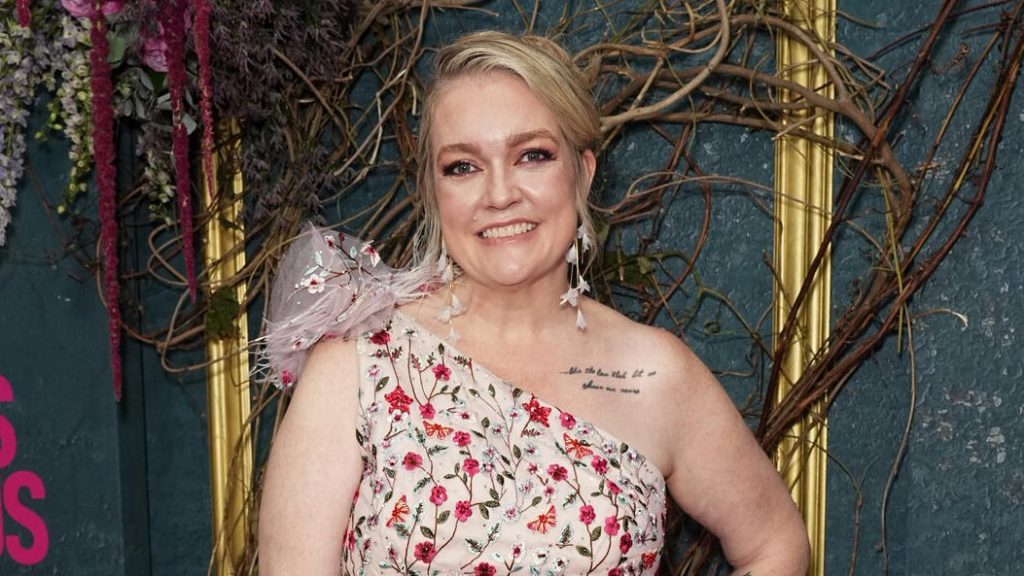 Colleen Hoover Wants To “Stay Removed” From ‘It Ends with Us’ Drama Colleen Hoover Wants To "Stay Removed" From 'It Ends with Us' Drama