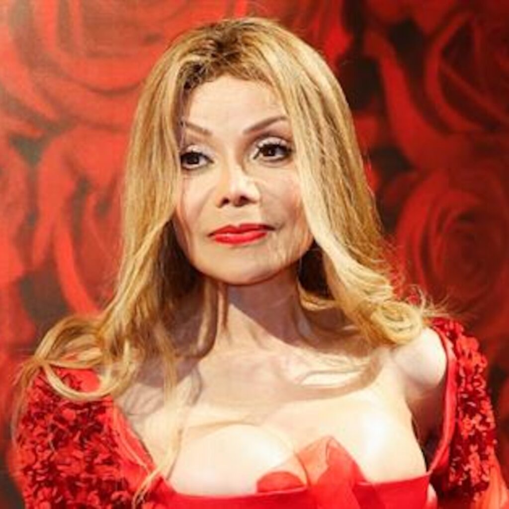 La Toya Jackson Shares Health Concerns in Cryptic Message – E! News La Toya Jackson Shares Health Concerns in Cryptic Message - E! News