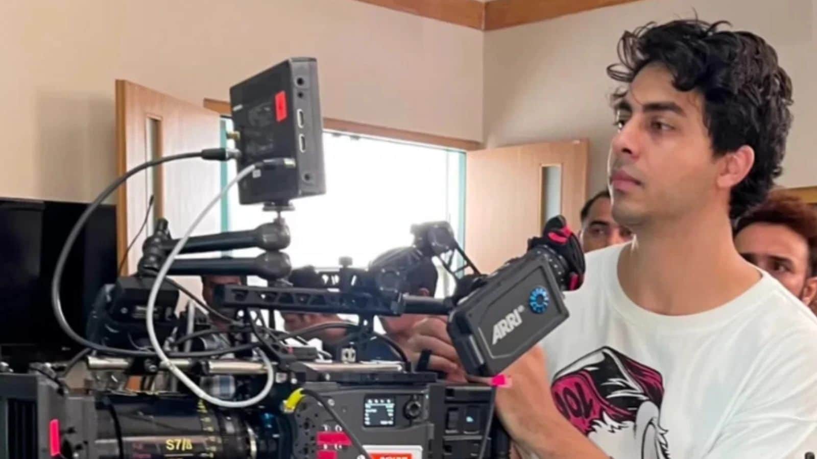 The climax shoot of Aryan Khan’s The Ba**ds of Bollywood was intense, packed with nostalgia, drama and a bold reimagining of a 90s classic. But what happened behind the scenes turned out to be even more unbelievable.