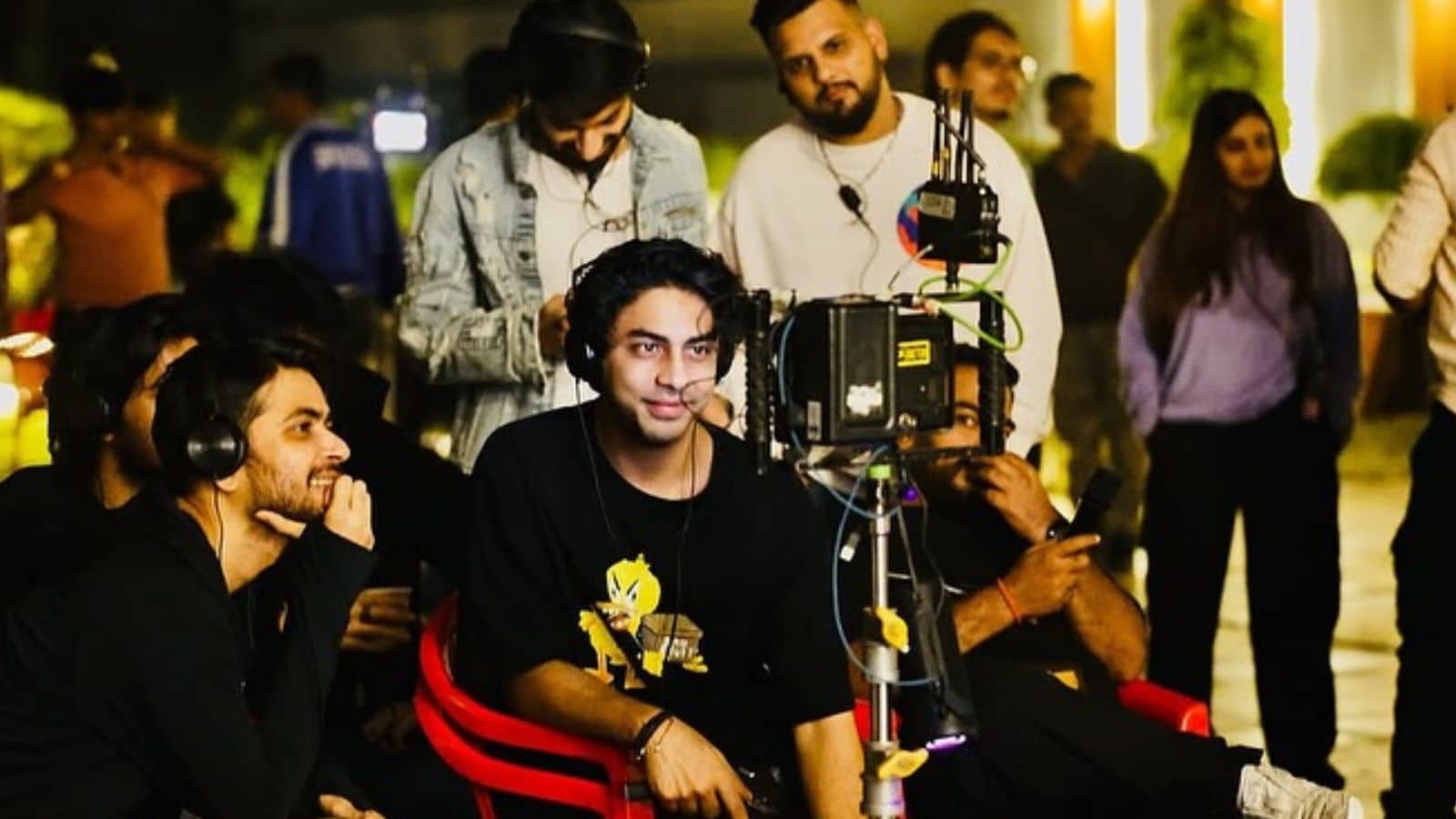 She praised Aryan Khan’s clarity and humour on set, saying his comic timing had the entire unit laughing. Mona added that the star kid has an excellent sense of comic timing.