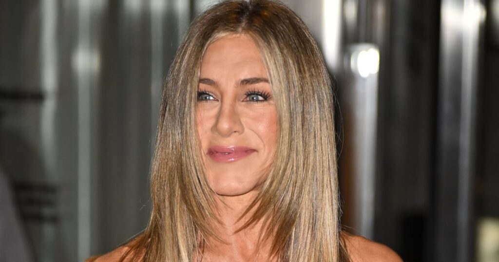 Jennifer Aniston Speaks Out Against ‘Unthinkable’ Trump Move Jennifer Aniston Speaks Out Against ‘Unthinkable’ Trump Move
