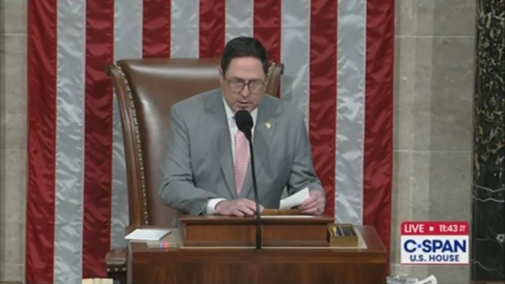 House votes overwhelmingly to force release of Epstein files, sending bill once opposed by Trump to the Senate. (427-1)