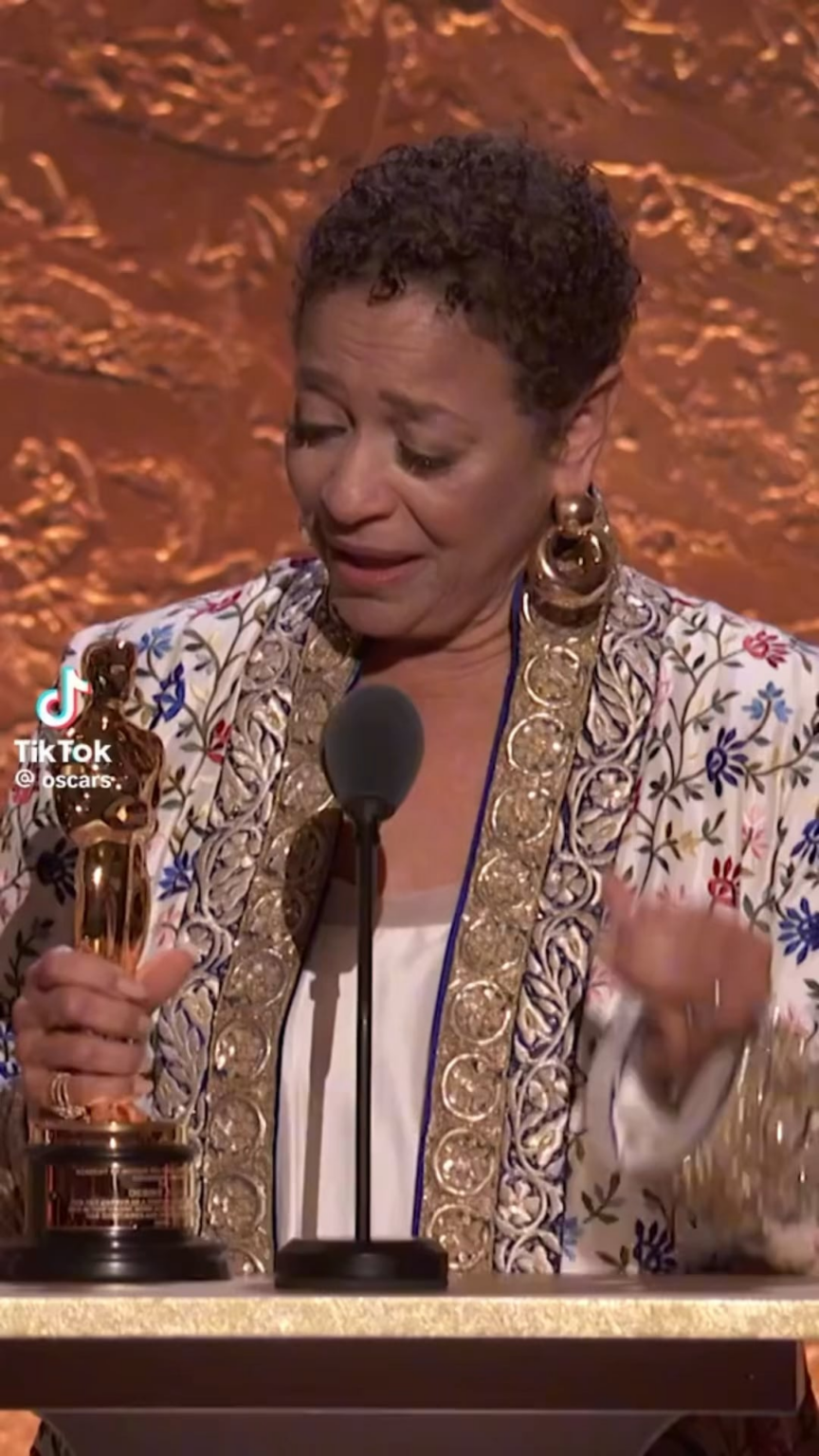 Debbie Allen Celebrates Her Long-Awaited First Oscar — With Sister Phylicia Rashad By Her Side