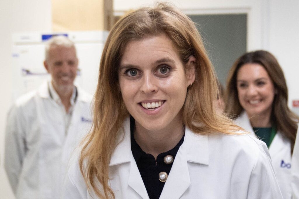 Princess Beatrice opens up on feeling ‘incredibly lonely’ after daughter’s premature birth Princess Beatrice opens up on feeling ‘incredibly lonely’ after daughter’s premature birth