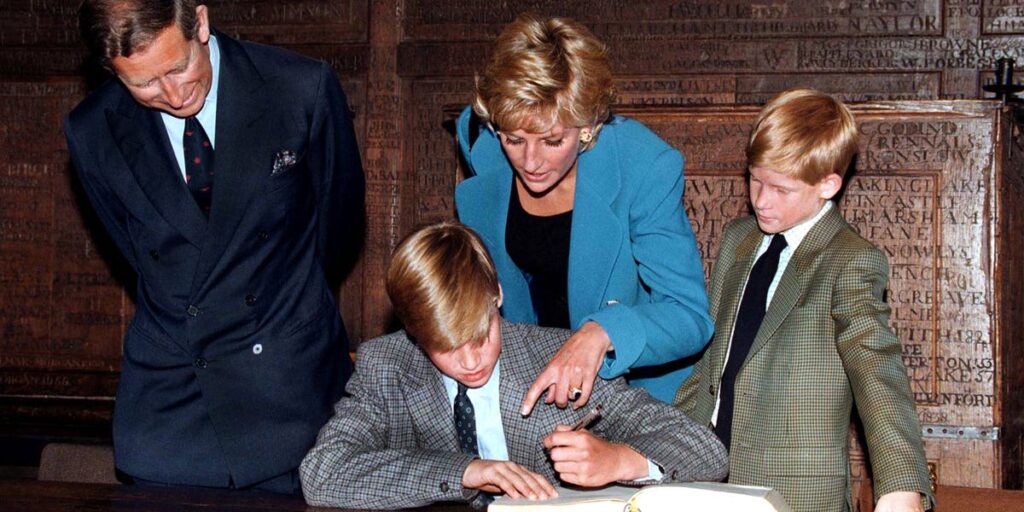 The Surprising Secret Signature Rules the British Royal Family Follows The Surprising Secret Signature Rules the British Royal Family Follows