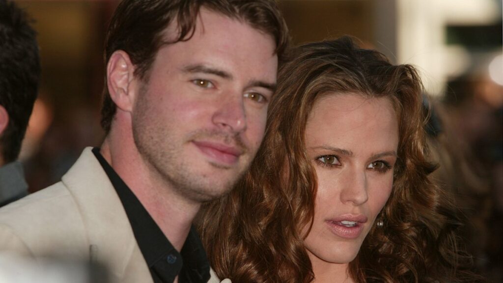 Celebrities who dated before reaching global fame