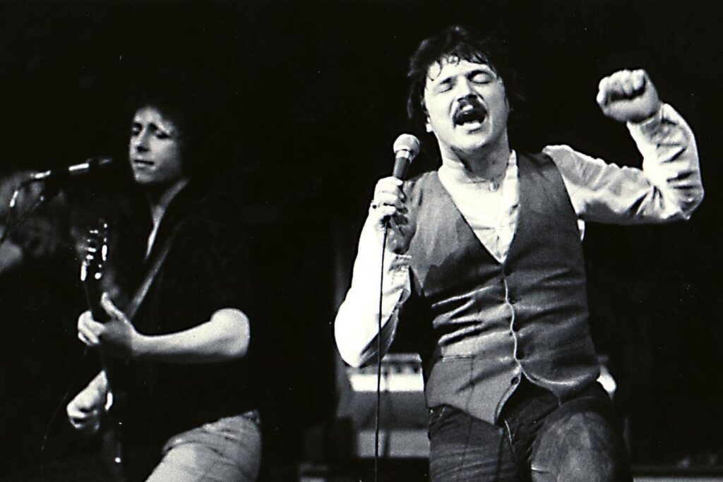 Steve Lukather Clears Up 'Bulls—' Regarding Former Toto Singer