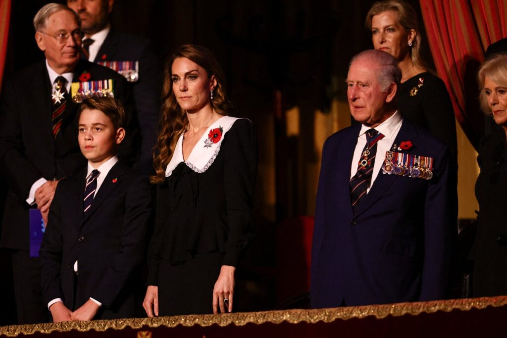 Prince George pays tribute to veterans at Festival of Remembrance Prince George pays tribute to veterans at Festival of Remembrance