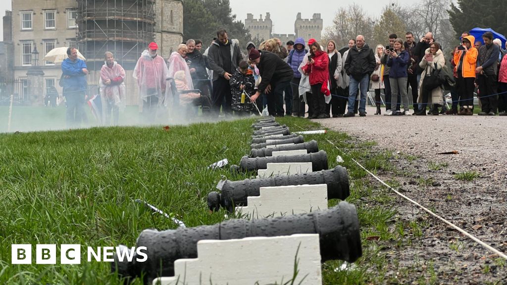 Mini cannons fired at Windsor Castle to mark King’s 77th birthday Mini cannons fired at Windsor Castle to mark King's 77th birthday