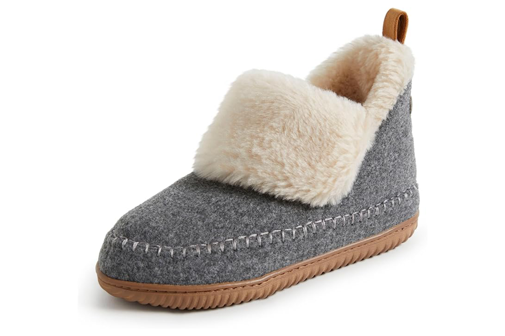 A single gray slipper with a tan sole and a cream-colored fuzzy lining.