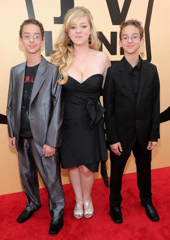 Alberto E. Rodriguez/Getty Sawyer Sweeten, Madylin Sweeten and Sullivan Sweeten arrive at the 8th Annual TV Land Awards at Sony Studios on April 17, 2010, in Culver City, Calif.