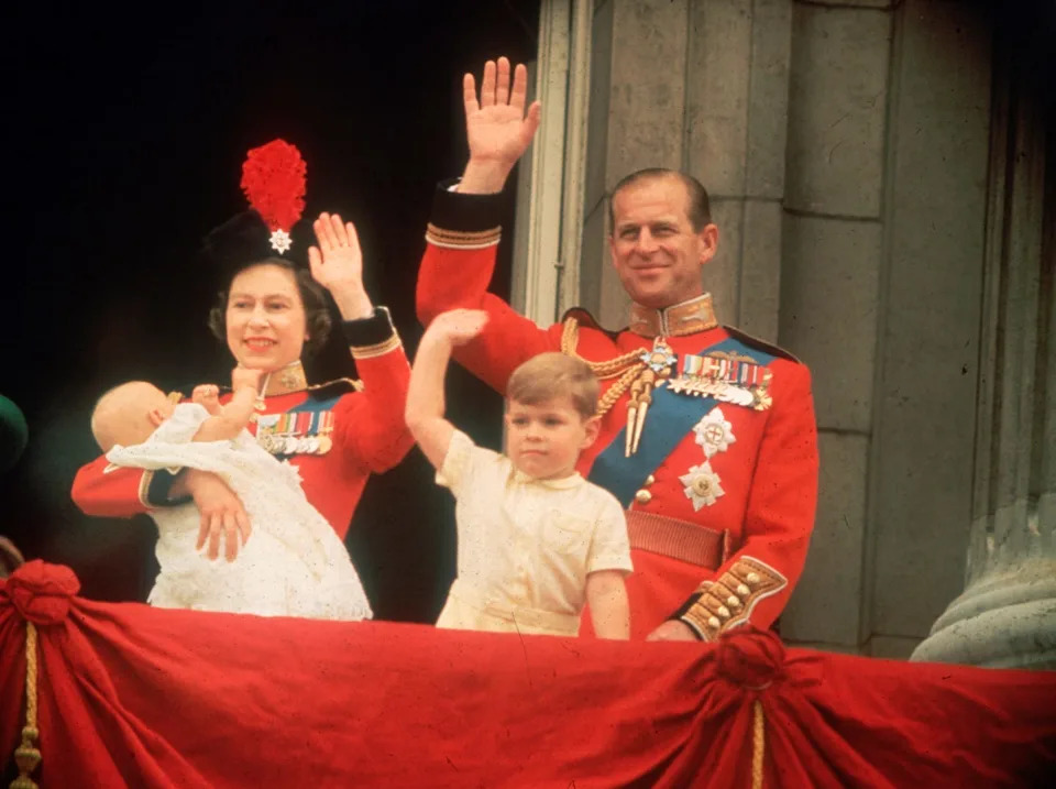 Royal Wave