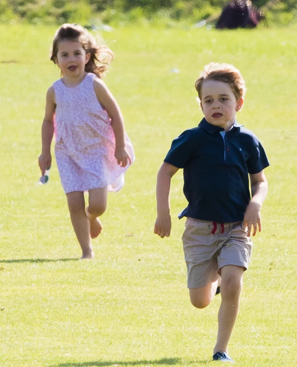 Child, Walking, Running, Grass, Fun, Summer, Recreation, Play, Vacation, Leisure,