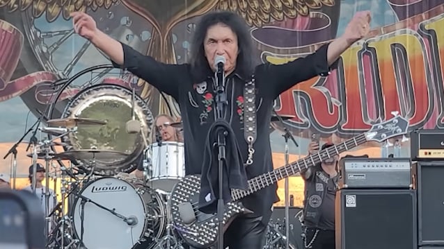 Watch: GENE SIMMONS Gives Heartfelt Speech About ACE FREHLEY At ‘Love Ride’ Charity Motorcycle Event BLABBERMOUTH.NET