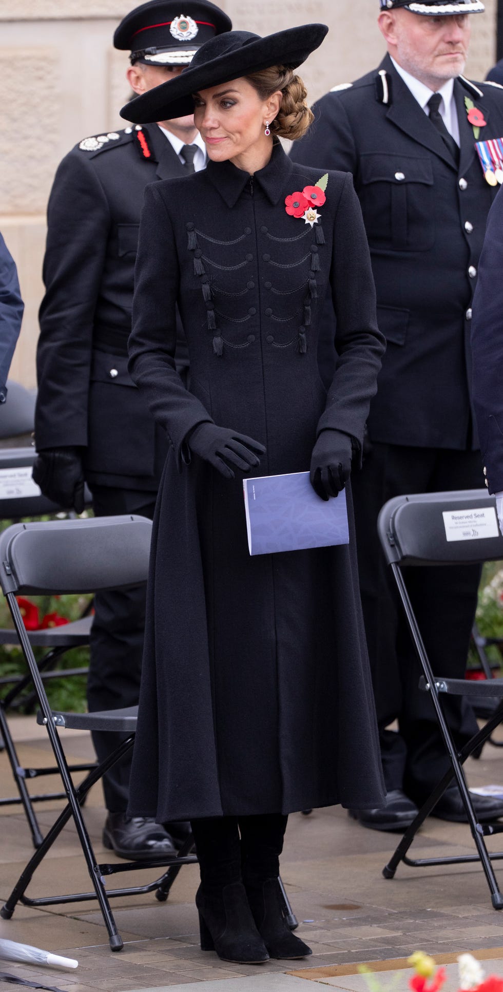 The Princess Of Wales Leads Armistice Day Service Of Remembrance alrewas, staffordshire november 11: catherine, princess of wales attends the armistice day service of remembrance on the armed forces memorial at the national memorial arboretum on november 11, 2025 in alrewas, staffordshire. this year marks the 80th anniversary of the end of the second world war. (photo by mark cuthbert/uk press via getty images)