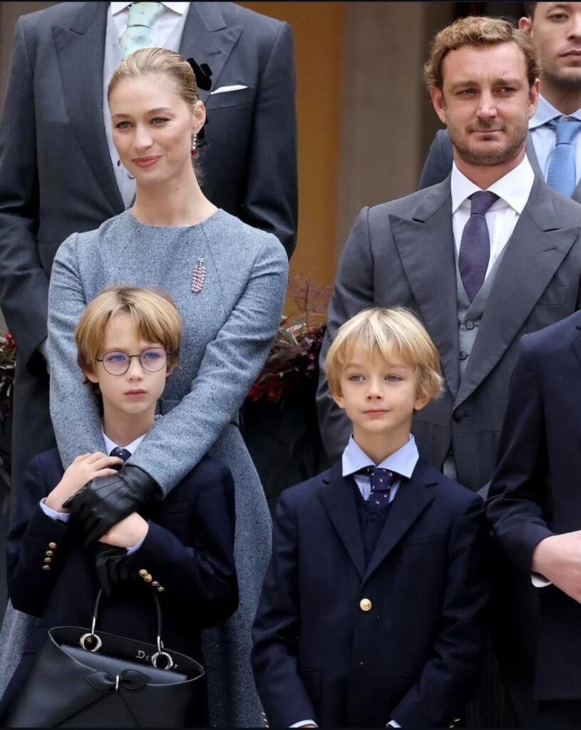 Monaco national day!🇲🇨(some photos of the family from today)