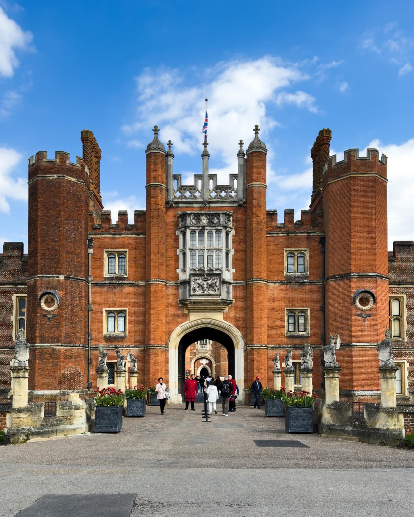 From Harrods to Heathrow: This Royal Family Owns London’s Crown Jewels From Harrods to Heathrow: This Royal Family Owns London’s Crown Jewels