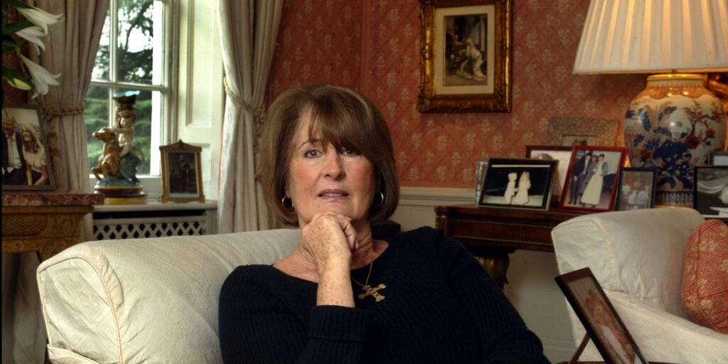 The Private World of Lady Annabel Goldsmith, The Unconventional Aristocrat Who Was a Mother Figure to Princess Diana