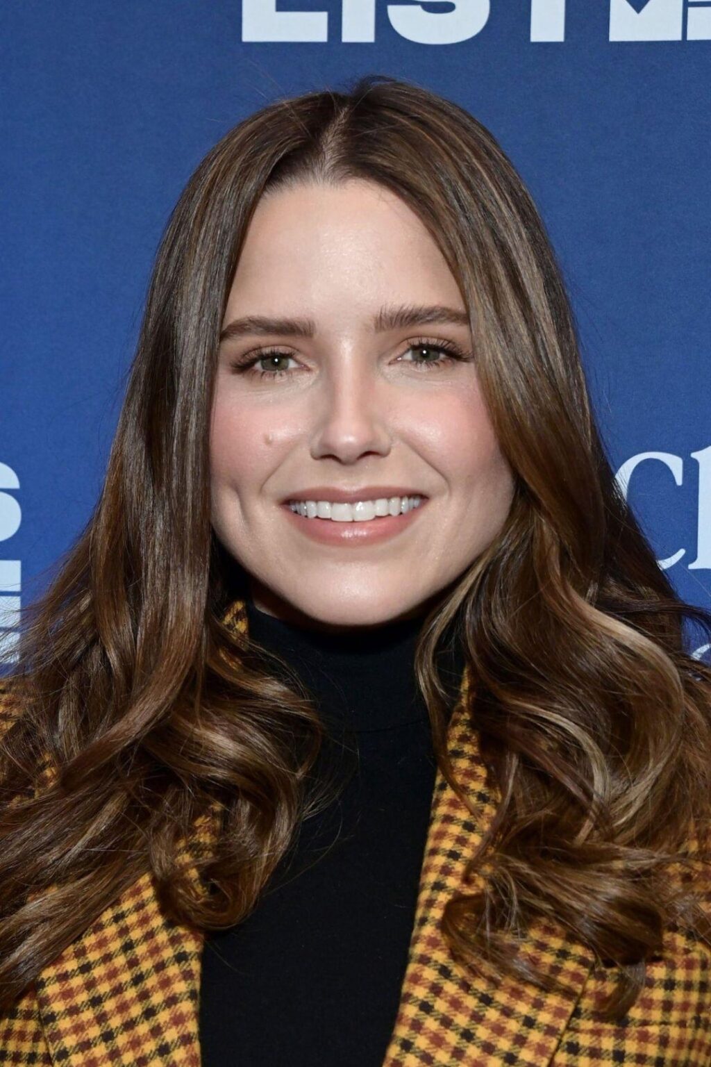 Sophia Bush – EMILYs List 2023 Pre-Oscars Breakfast