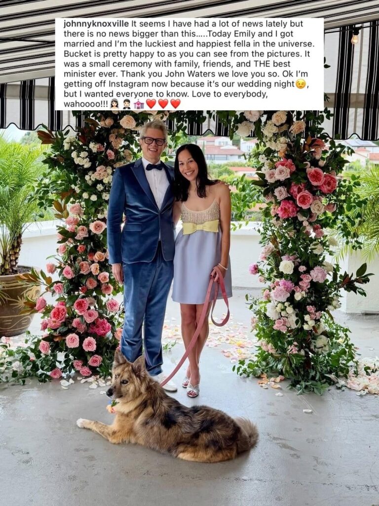 Johnny Knoxville & Emily Ting have tied the knot in an intimate wedding over the weekend, after 3 years of dating: “I’m the luckiest and happiest fella in the universe.”
